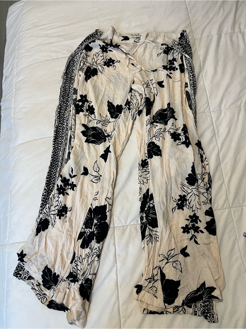 Billabong Black Floral on Cream Wide-Leg Pants